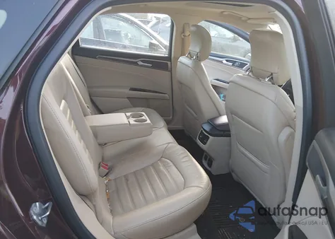 2013 Ford Fusion Se z USA, uszkodzony, nr VIN 3FA6P0H97DR136517